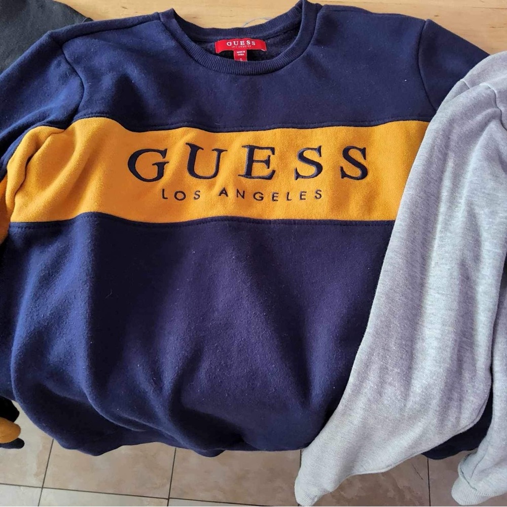 Guess sweater